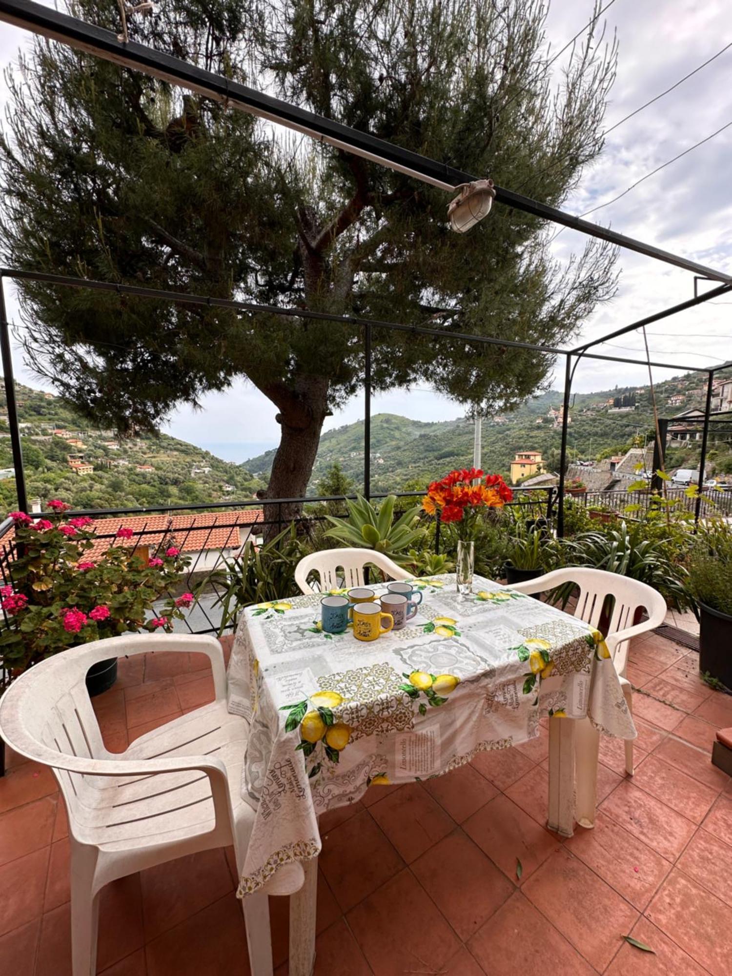 דירות Sanremo Mare E Relax - Affittasi "Casa Illiade" Con Parcheggio Libero, Terrazza E Wi-Fi מראה חיצוני תמונה